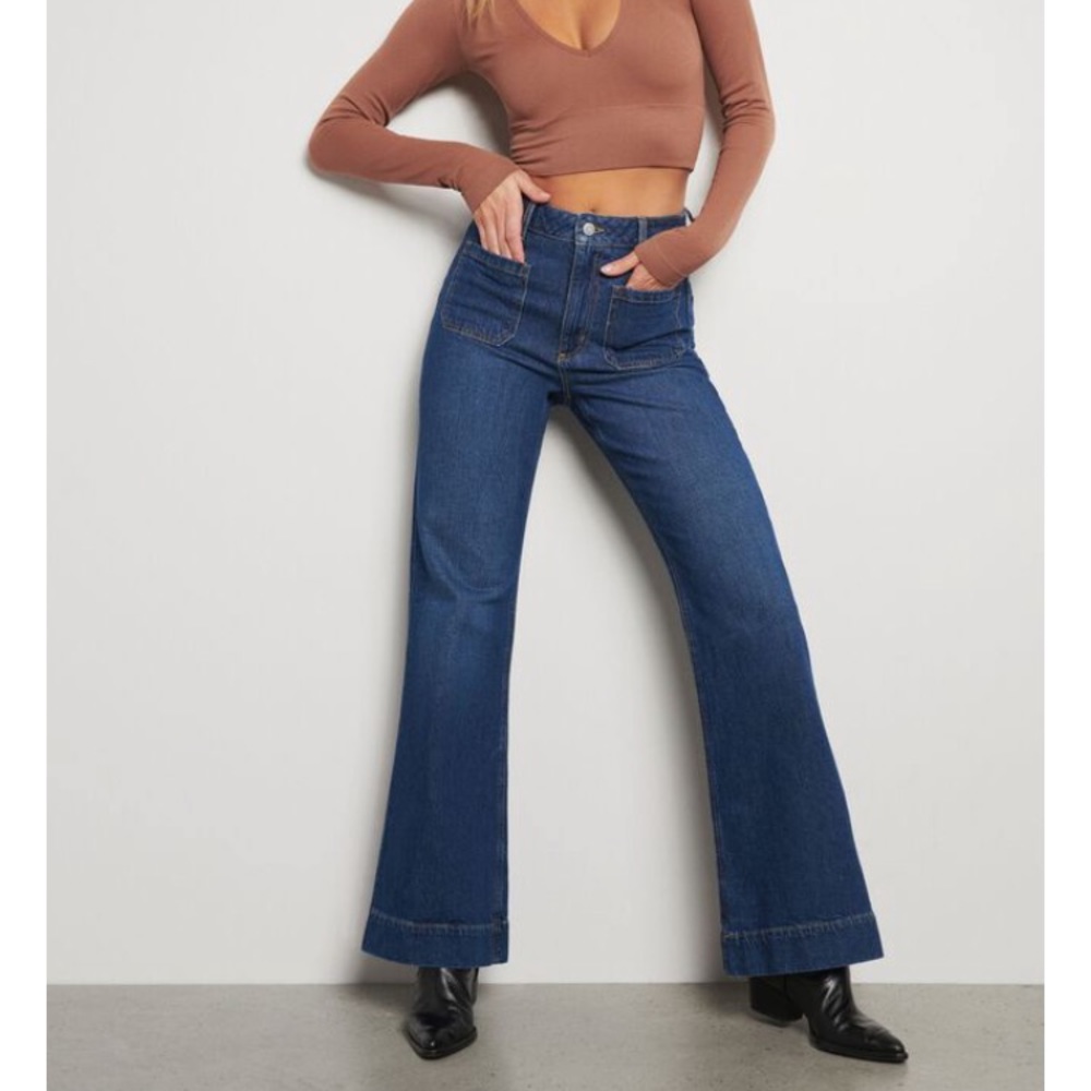 Dynamite 70’s looking bell bottoms